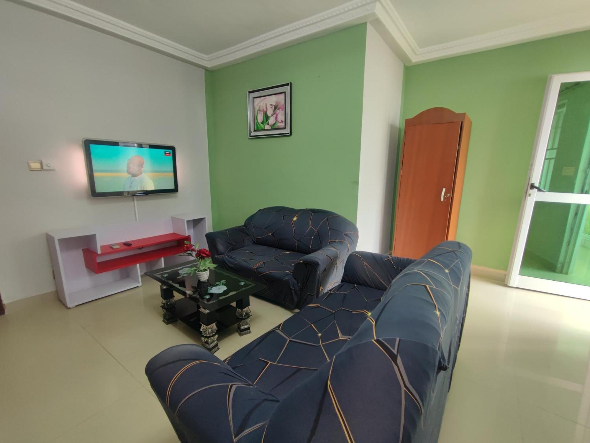 Ellisa Hospitality And Spa Hotel อักกรา ภายนอก รูปภาพ