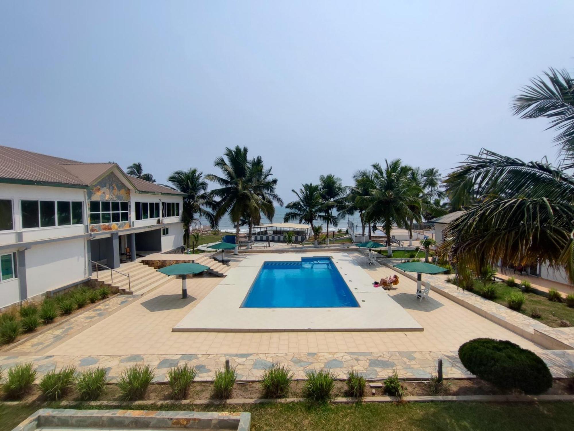 Ellisa Hospitality And Spa Hotel อักกรา ภายนอก รูปภาพ