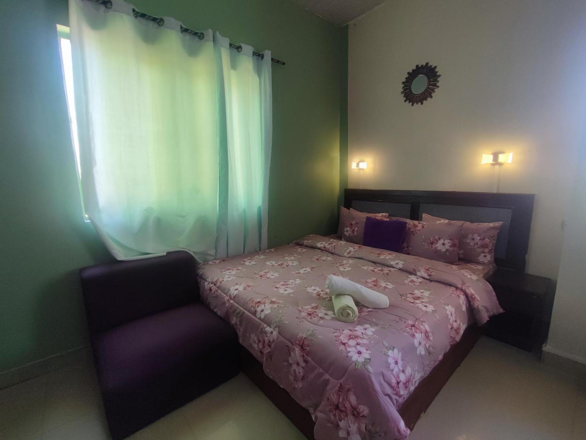 Ellisa Hospitality And Spa Hotel อักกรา ภายนอก รูปภาพ