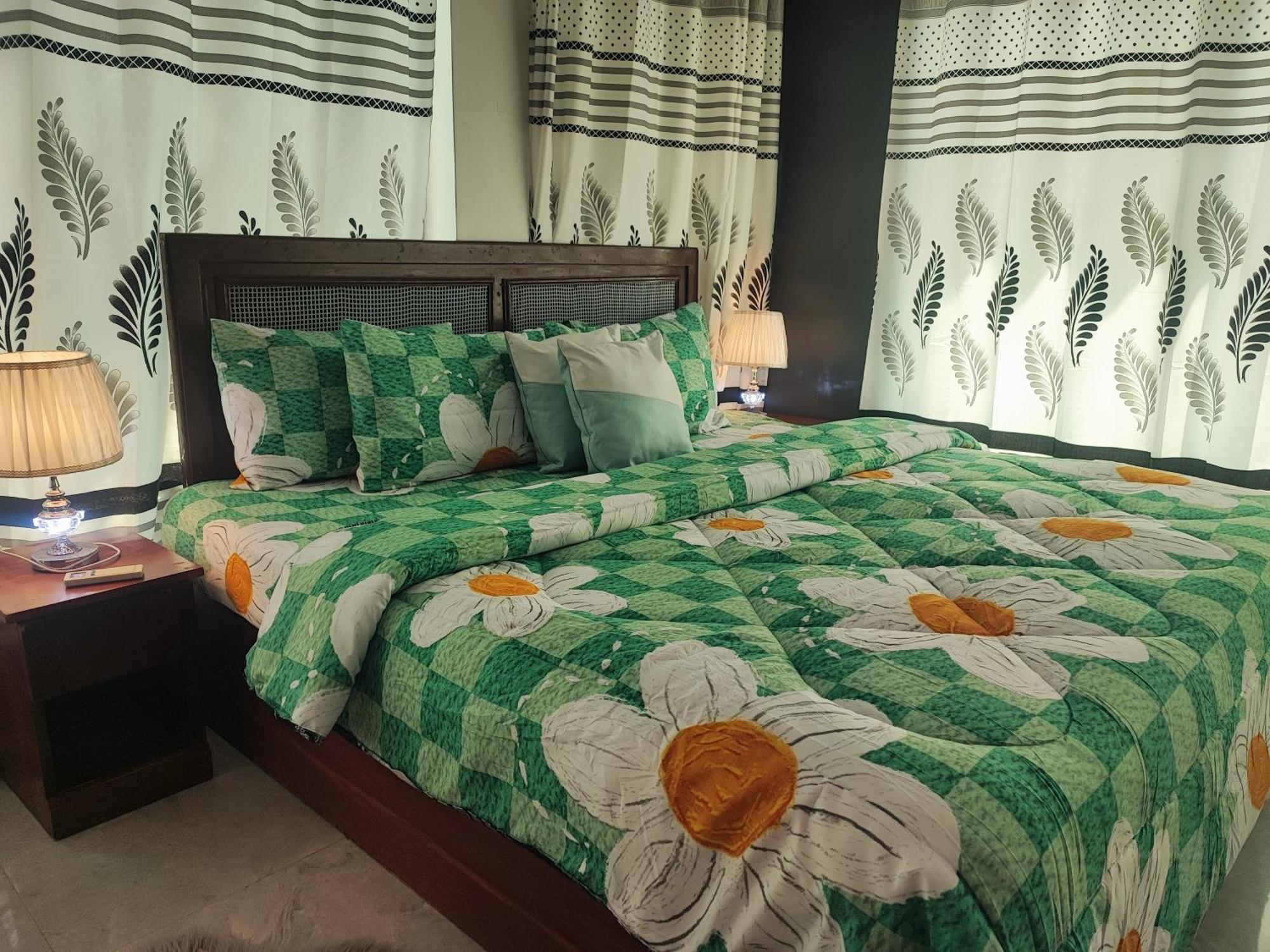 Ellisa Hospitality And Spa Hotel อักกรา ภายนอก รูปภาพ