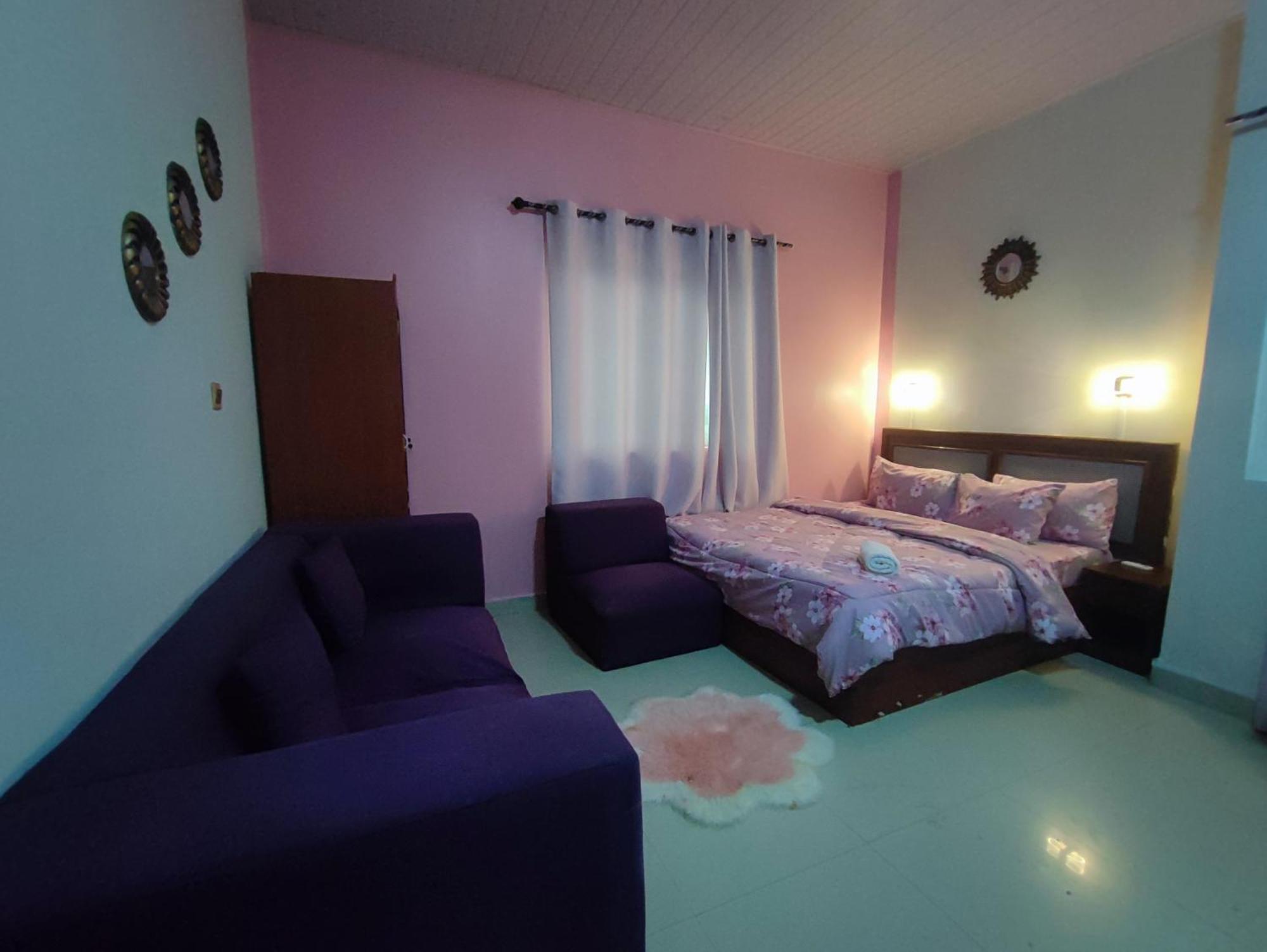 Ellisa Hospitality And Spa Hotel อักกรา ภายนอก รูปภาพ
